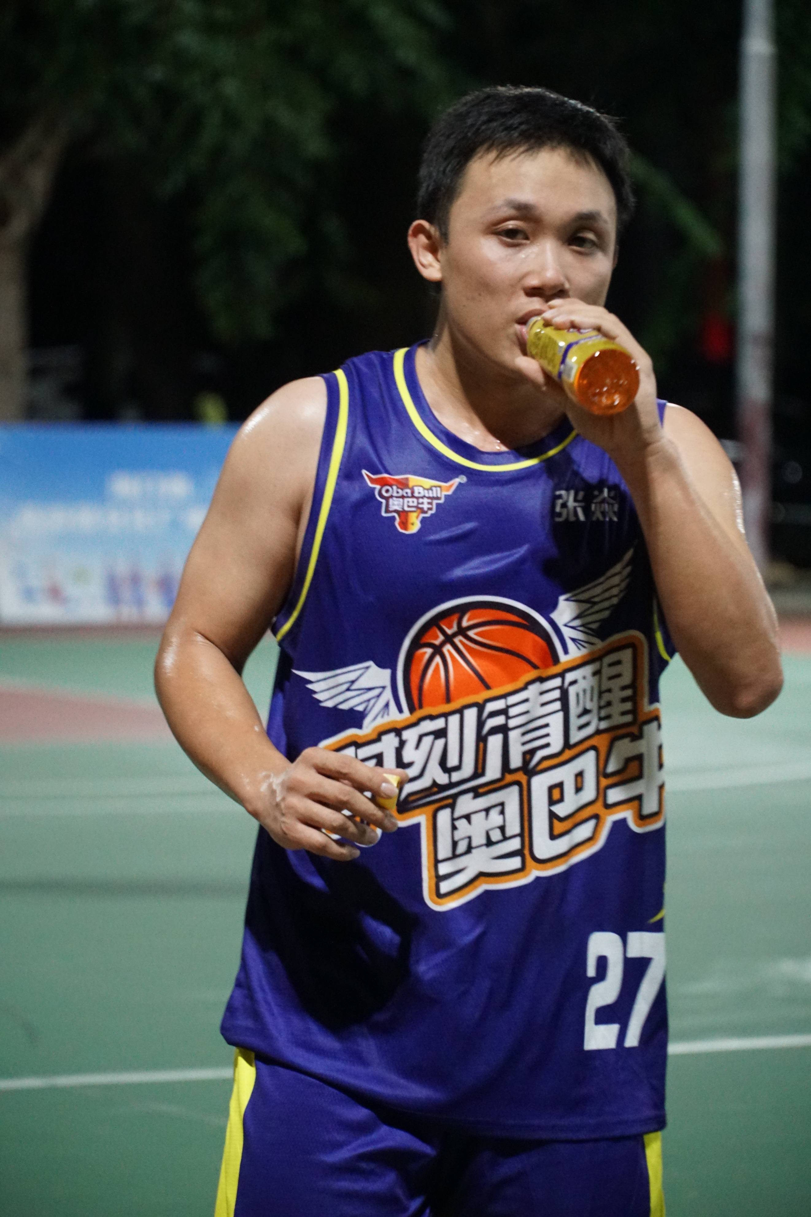 塔斯马尼亚联球员心理调节到位，比赛中发挥更稳定(塔斯马尼亚现象)
