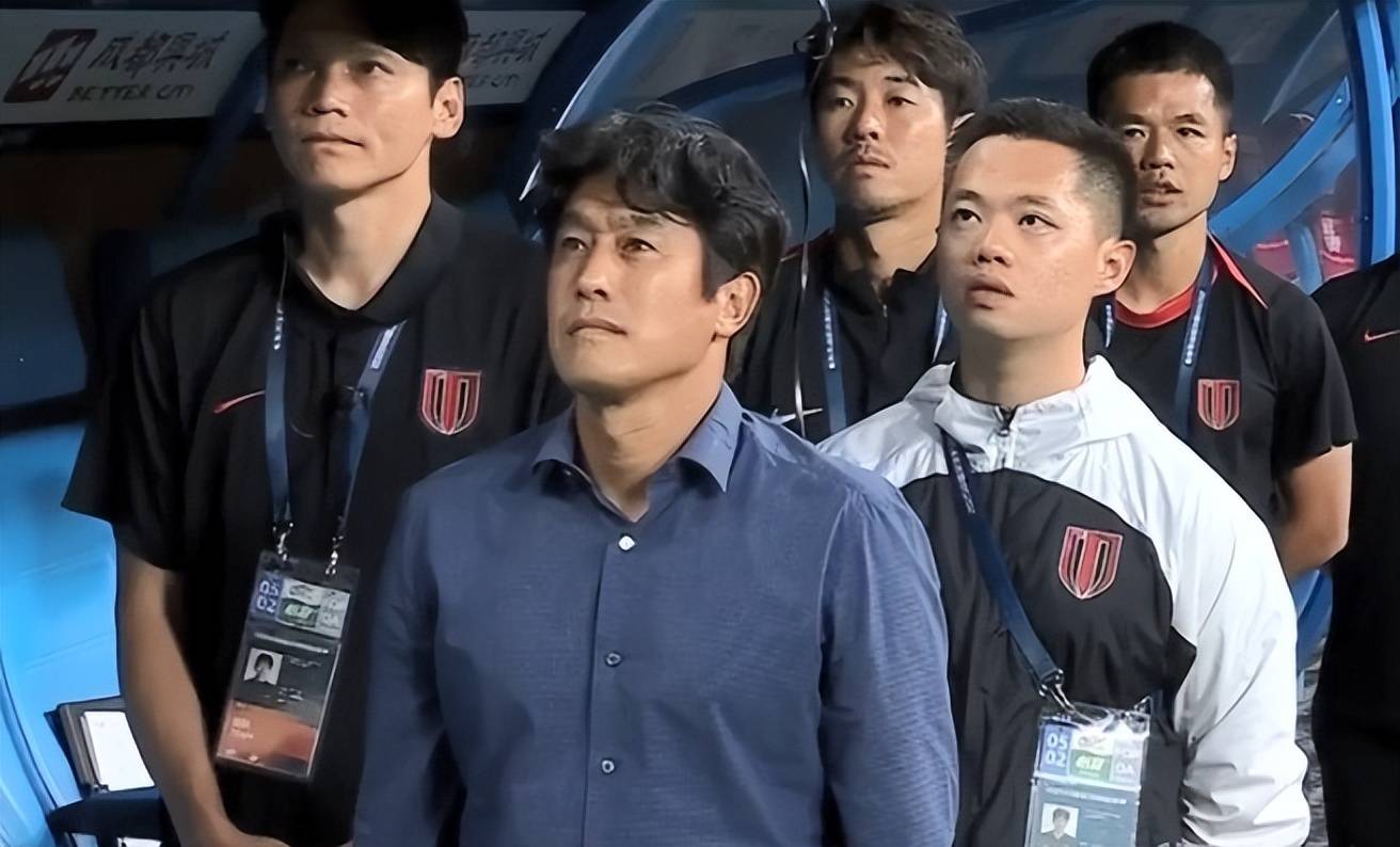 矛盾爆发！徐正源炮轰蓉城俱乐部：忍了6个月实在忍不下去的简单介绍