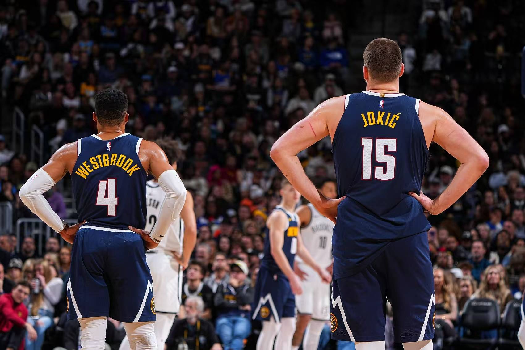 平博体育-包含NBA五大“水冠”排名！雷霆登顶雄鹿紧随，湖人园区冠军仅第三？的词条
