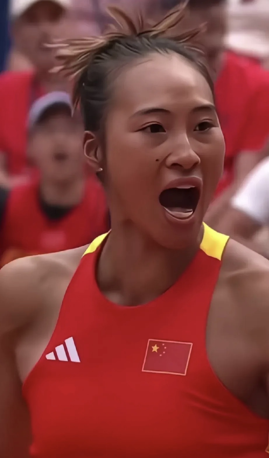 郑钦文退赛!曾回应升至世界第4:若有实力排名无所谓(100元港币兑换多少人民币)