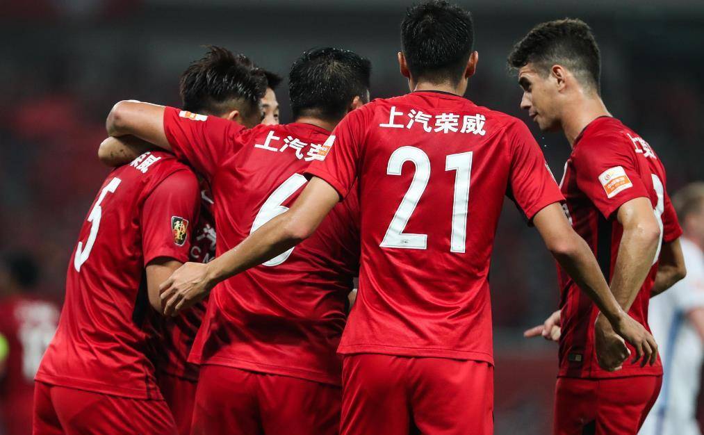 包含喜讯！上港金靴中锋决定9月份二进宫回球队效力，踢亚冠首秀亮相的词条
